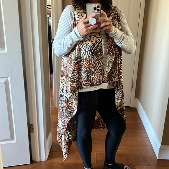 Home made Women’s Animal print Vest  or coverup cream& brown One S… - Picture 5 of 16